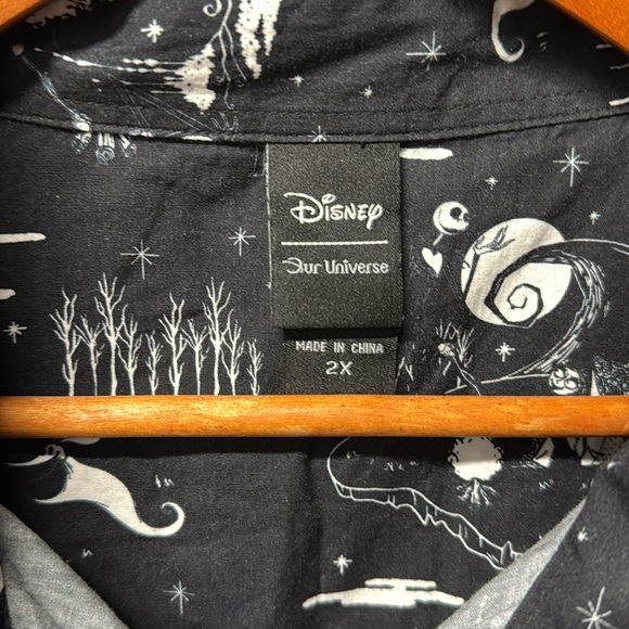 Disney Nightmare Before Christmas Short Sleeve Button Down - Picture 4 of 4